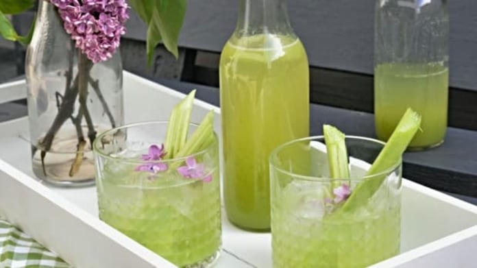 Rebarborová limonáda Rebarborová limonáda