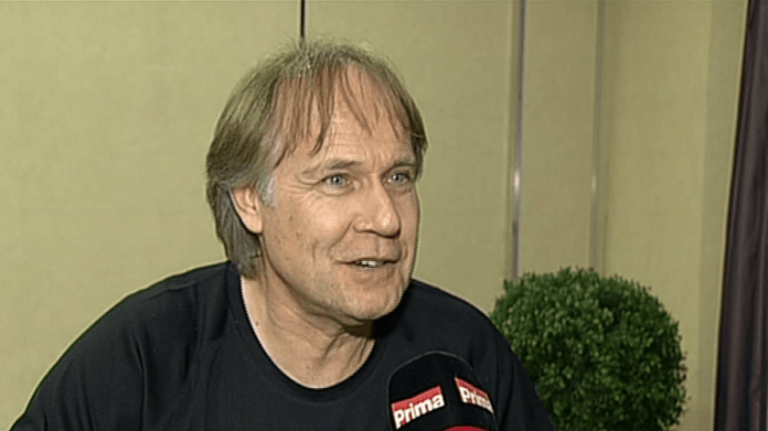 Video VIP zprávy: Klavírní virtuos Richard Clayderman nahrál přes 1200 skladeb Video VIP zprávy: Klavírní virtuos Richard Clayderman nahrál přes 1200 skladeb