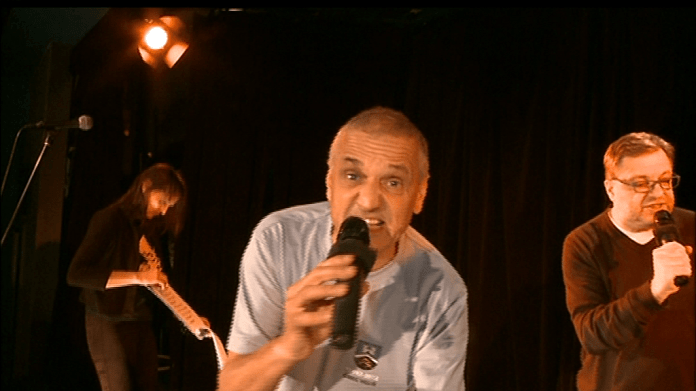 Video VIP zprávy: "Sklepáci" rapovali. Tohle prostě musíte vidět! Video VIP zprávy: "Sklepáci" rapovali. Tohle prostě musíte vidět!