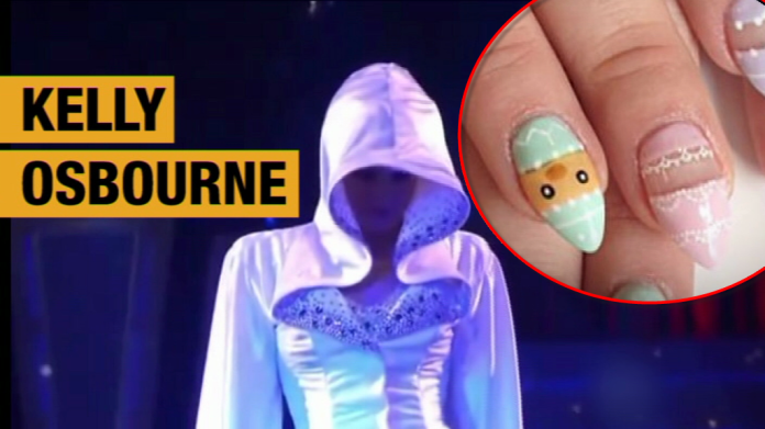 Video VIP zprávy: Takhle vypadají velikonočně upravené pařátky zpěvačky Kelly Osborne Video VIP zprávy: Takhle vypadají velikonočně upravené pařátky zpěvačky Kelly Osborne