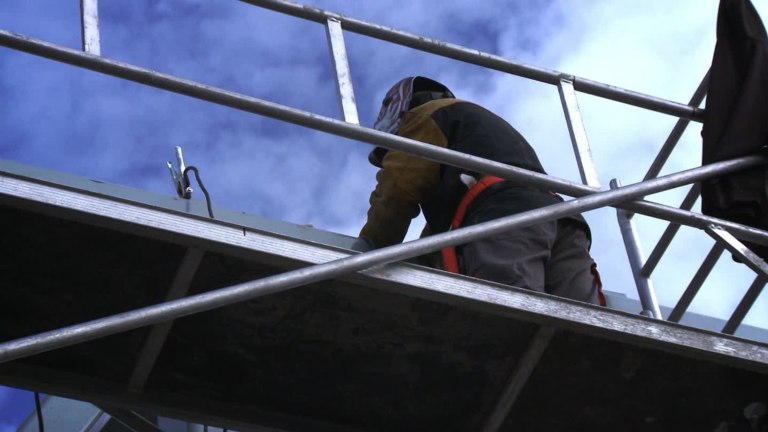 Těžká dřina (38) Těžká dřina (38)