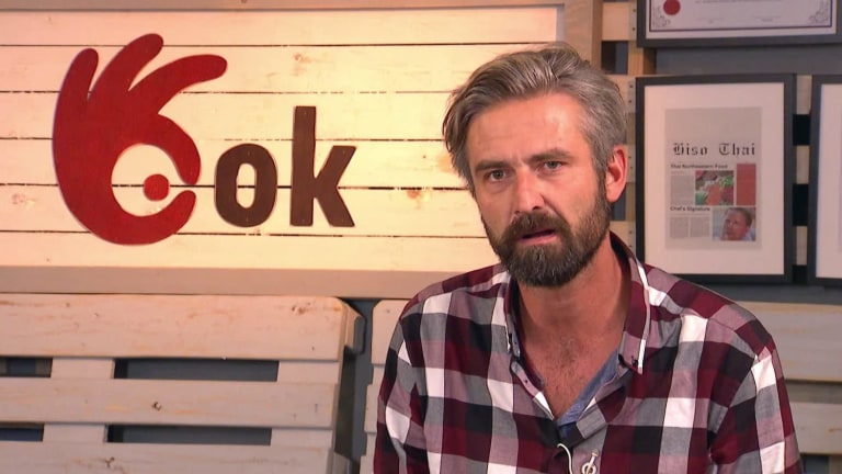 Ohnivý kuře pod pokličkou (4) Ohnivý kuře pod pokličkou (4)