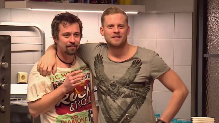 Ohnivý kuře II (31) - Jeden mejdan za druhým Ohnivý kuře II (31) - Jeden mejdan za druhým