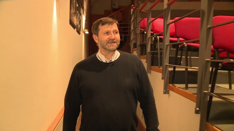 TOP STAR magazín 2019 (26): Jan Hrušínský - zákulisí divadla Na Jezerce TOP STAR magazín 2019 (26): Jan Hrušínský - zákulisí divadla Na Jezerce