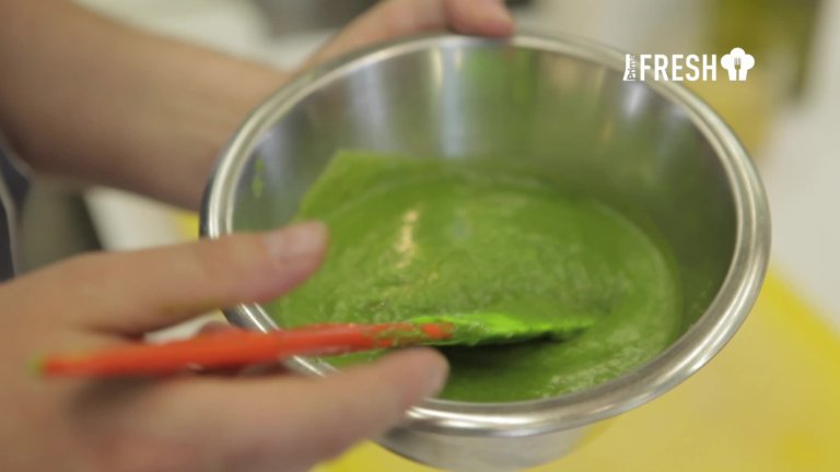 Bazalkové pesto Bazalkové pesto