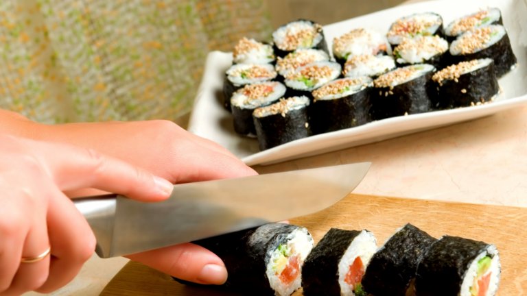 Maki-sushi s tuňákem (Japonská rolka s tuňákem)