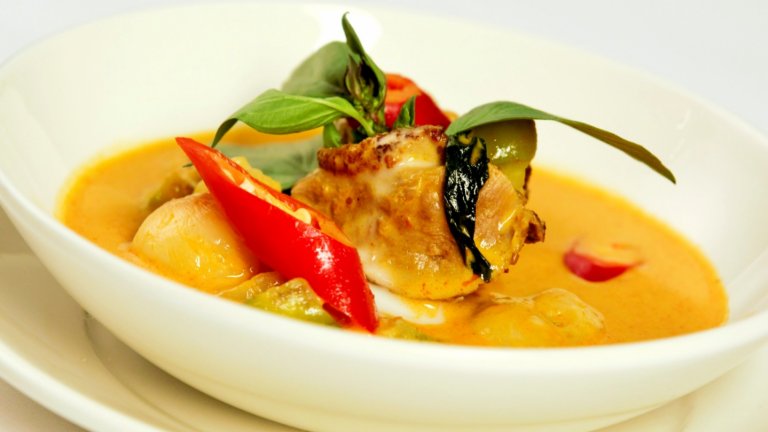 Gaeng phed ped yang (Červéné kari s kachnou, Gaeng phed ped yang (Červéné kari s kachnou,