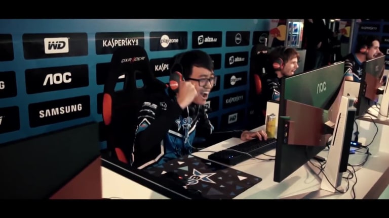 COOL E-sport (08) COOL E-sport (08)