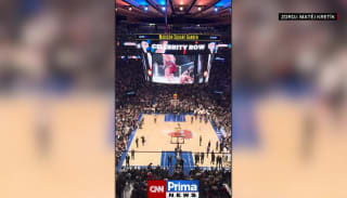 Jiří Procházka byl hostem na basketbalovém utkání New York Knicks vs. Los Angeles Clippers