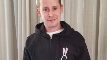 Macaulay Culkin se proměnil v sexy fešáka. 6 Macaulay Culkin se proměnil v sexy fešáka. 6