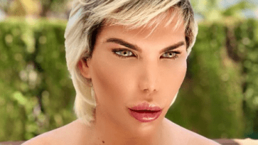 Živý Ken Rodrigo Alves. Živý Ken Rodrigo Alves.