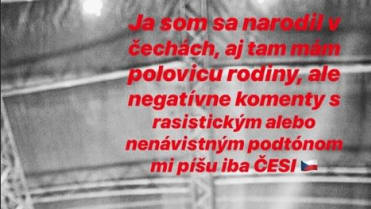 Nenávistné a negativní komentáře mu prý píší jenom Češi. Nenávistné a negativní komentáře mu prý píší jenom Češi.