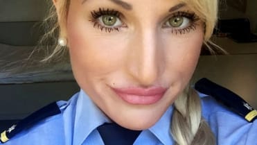 Sarah Keller (32) Sarah Keller (32)