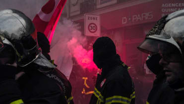 Hasiči protestovali za vyšší plat Hasiči protestovali za vyšší plat