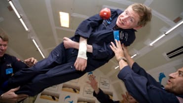 Ve věku 76 let zemřel vědec Stephen Hawking 4 Ve věku 76 let zemřel vědec Stephen Hawking 4
