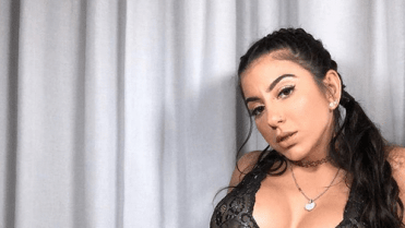 Youtuberka Lena the Plug. 7 Youtuberka Lena the Plug. 7