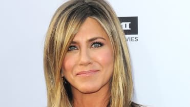 Jennifer Aniston (49) Jennifer Aniston (49)