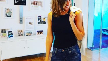 theSkimm theSkimm