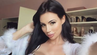 Yvonne Bar Yvonne Bar