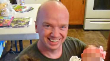 Týpek daruje své sperma 7 Týpek daruje své sperma 7