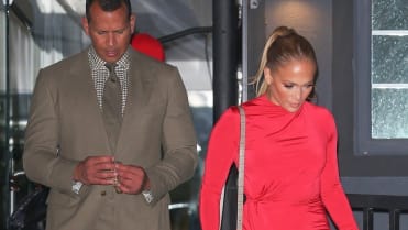 Jennifer Lopez (48) Jennifer Lopez (48)