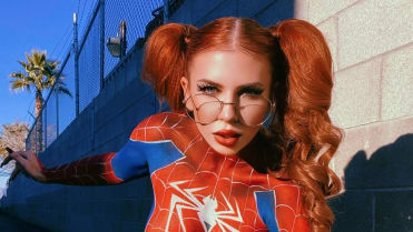 Je libo Spider-Babe? Je libo Spider-Babe?