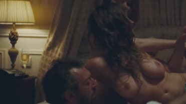 Camille Rowe ve filmu Náš den přijde Camille Rowe ve filmu Náš den přijde