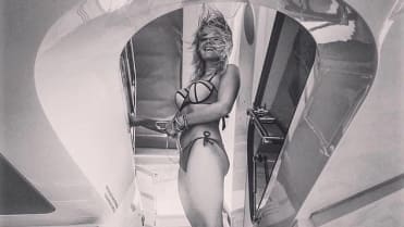 Nebojí se pochlubit svou sexy postavou. Nebojí se pochlubit svou sexy postavou.
