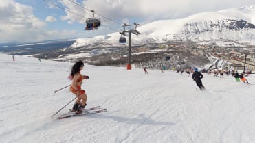 Takhle se řádí na Alpine Bikini festivalu Takhle se řádí na Alpine Bikini festivalu
