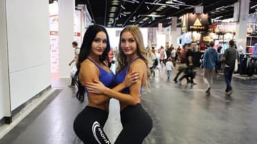 Sexy dvojčata dobyly Instagram - Obrázek 8 Sexy dvojčata dobyly Instagram - Obrázek 8