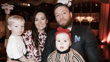 Conor McGregor a Dee Devlin se budou brát Conor McGregor a Dee Devlin se budou brát