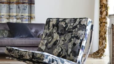 První domem, kde se na křesle Barcelona sedávalo pravidelně, byla vila Tugendhat První domem, kde se na křesle Barcelona sedávalo pravidelně, byla vila Tugendhat