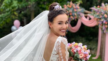 Překrásná nevěsta Karolína Benešová alias Little Kao. Překrásná nevěsta Karolína Benešová alias Little Kao.