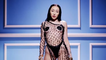 Noah Cyrus (21) Noah Cyrus (21)