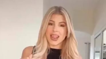Sexy hvězda TikToku 7 Sexy hvězda TikToku 7