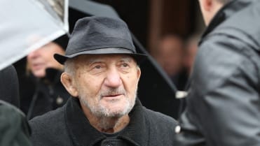 Zemřel herec Zdeněk Srstka. Zemřel herec Zdeněk Srstka.