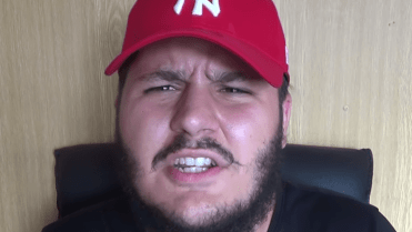 Do té se ostře pustil právě youtuber Peeetaaa. Do té se ostře pustil právě youtuber Peeetaaa.