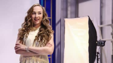 Elizaveta Maximová jako dcera Davida Matáska. V novém detektivním seriálu Polda. Elizaveta Maximová jako dcera Davida Matáska. V novém detektivním seriálu Polda.