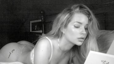 Sexy Lottie Moss (22) Sexy Lottie Moss (22)