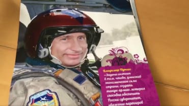 Listopadový válečný pilot. Listopadový válečný pilot.