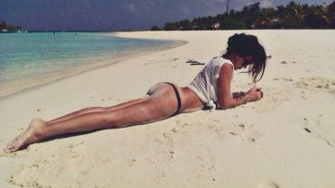 Pláž a sexy holka, dokonalá kombinace Pláž a sexy holka, dokonalá kombinace