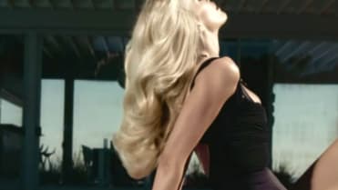 Claudia Schiffer na nejžhavějších fotkách Claudia Schiffer na nejžhavějších fotkách
