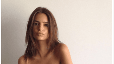 Emily je neskutečně sexy. Emily je neskutečně sexy.