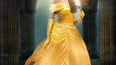 Originál - Emma Watson jako Bella Originál - Emma Watson jako Bella