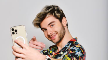 Známý tiktoker a youtuber Adam Kajumi míří do pořadu LIKE HOUSE. Známý tiktoker a youtuber Adam Kajumi míří do pořadu LIKE HOUSE.