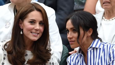 Meghan a Kate si velmi rozumí. Meghan a Kate si velmi rozumí.