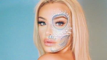 Tana Mongreau (22) Tana Mongreau (22)
