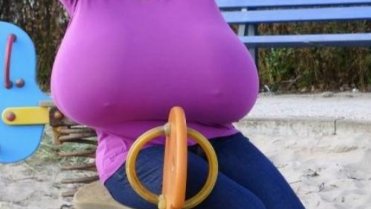 Co si asi od této velikosti slečna slibuje? Co si asi od této velikosti slečna slibuje?