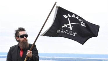 Švédská protiteroristická jednotka rozehnala sraz hipsterů - Obrázek 4 Švédská protiteroristická jednotka rozehnala sraz hipsterů - Obrázek 4