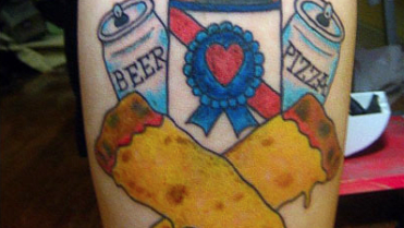 Tekutá pizza, pivo se srdíčkem a dva žluté fleky? Tak tohle je tedy úlet! Tekutá pizza, pivo se srdíčkem a dva žluté fleky? Tak tohle je tedy úlet!